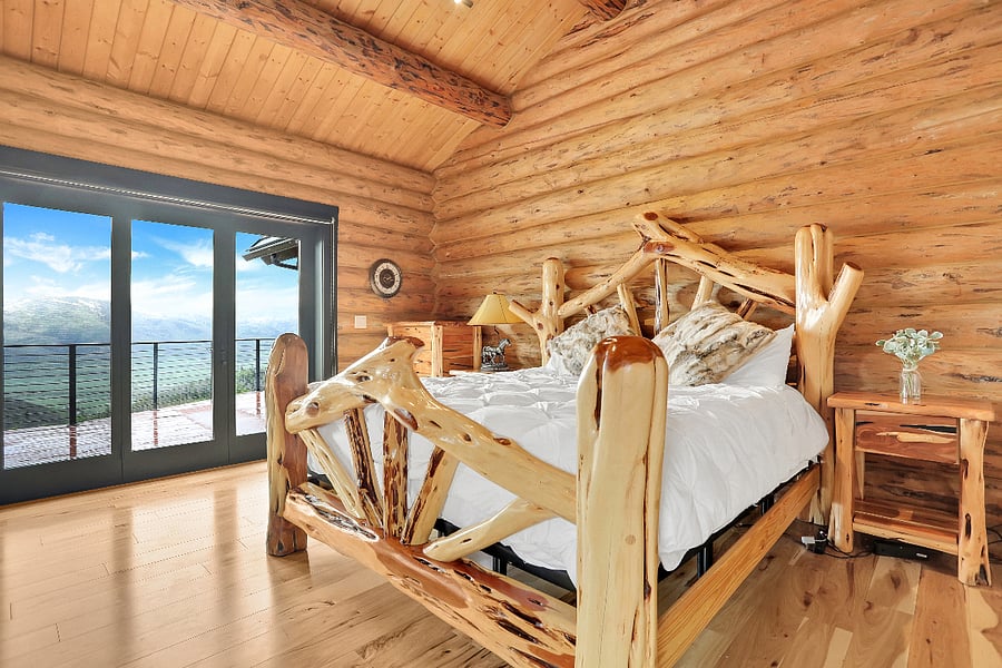 Main Bedroom Suite