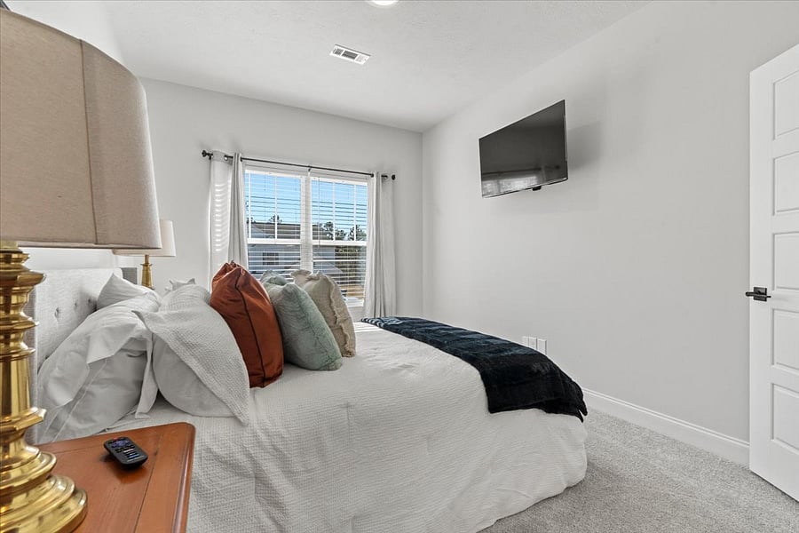 Furnished Finder property 856460_1 photo 25