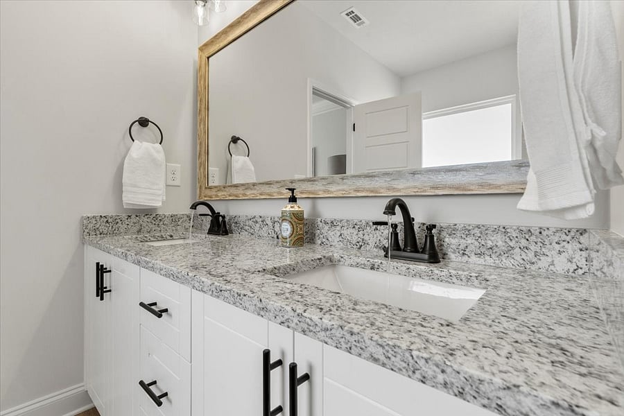 Furnished Finder property 856460_1 photo 17