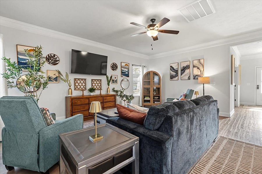 Furnished Finder property 856460_1 photo 3