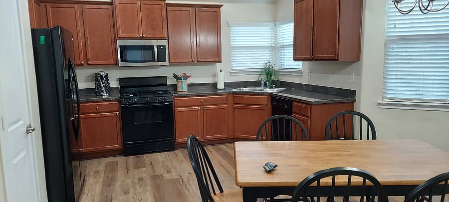 Furnished Finder property 856471_1 photo 3