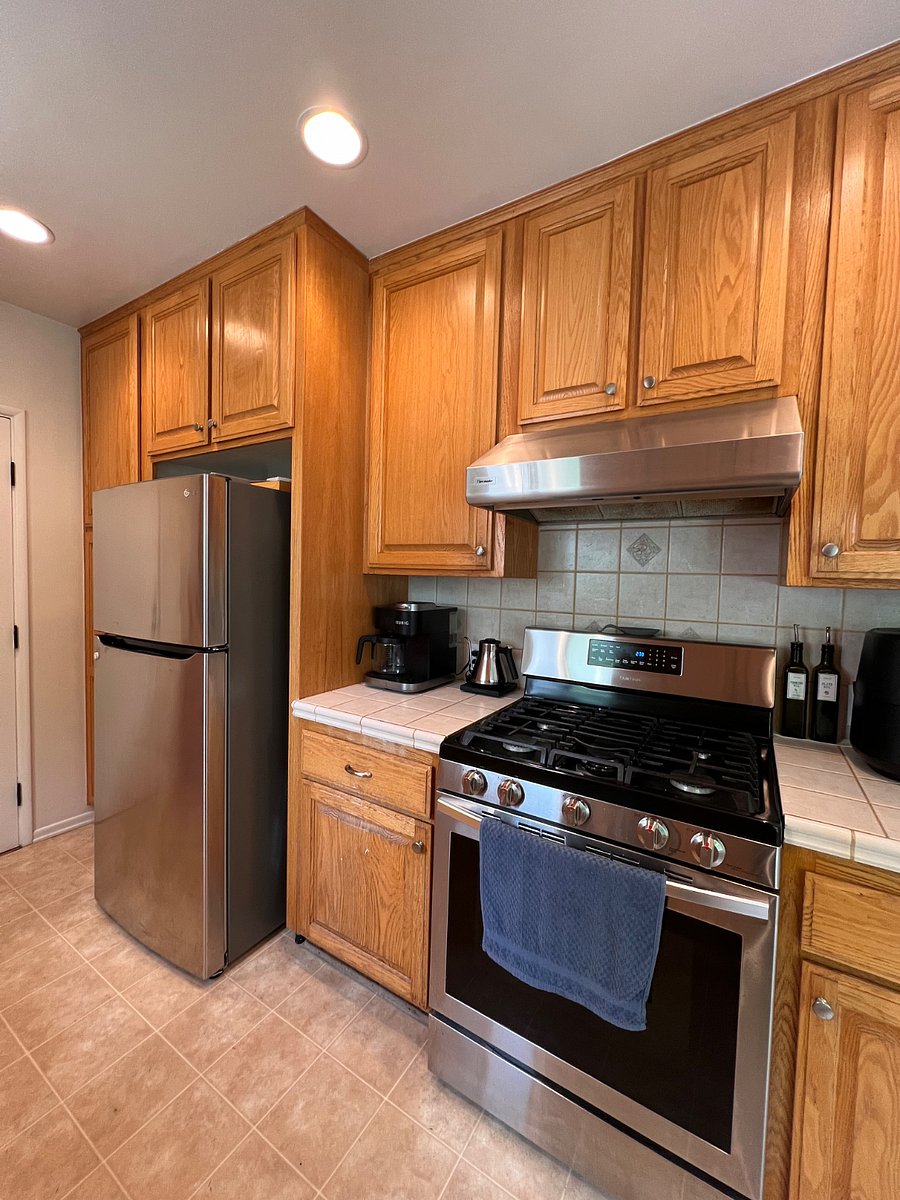 Furnished Finder property 856481_2 photo 4