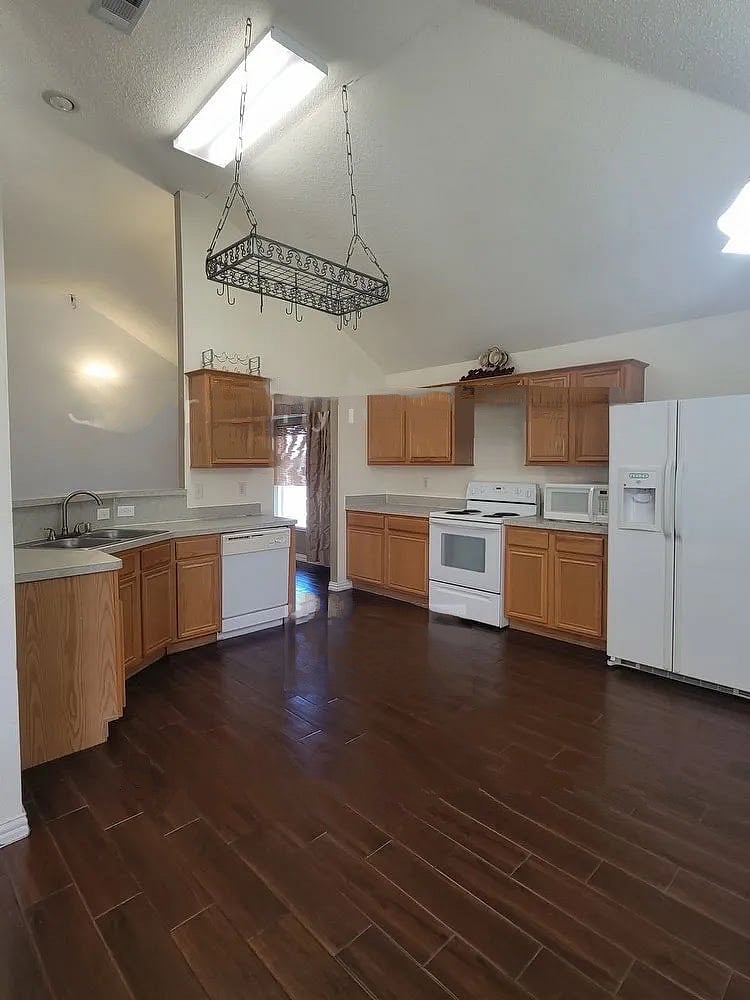 Furnished Finder property 856520_1 photo 7