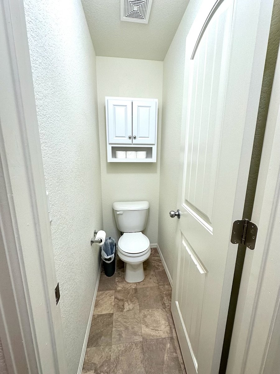 Furnished Finder property 856597_1 photo 23