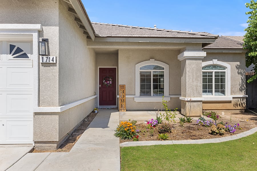 Beautiful single-story home in a quiet neighborhood with great curb appeal
