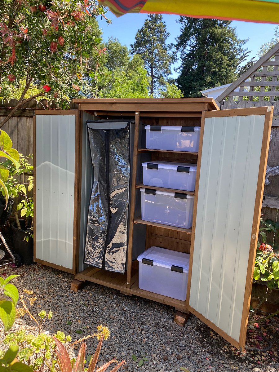 Extra storage with lock