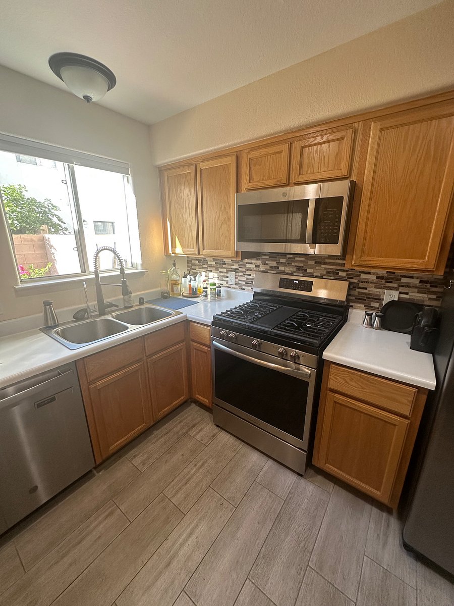 Furnished Finder property 856652_1 photo 3