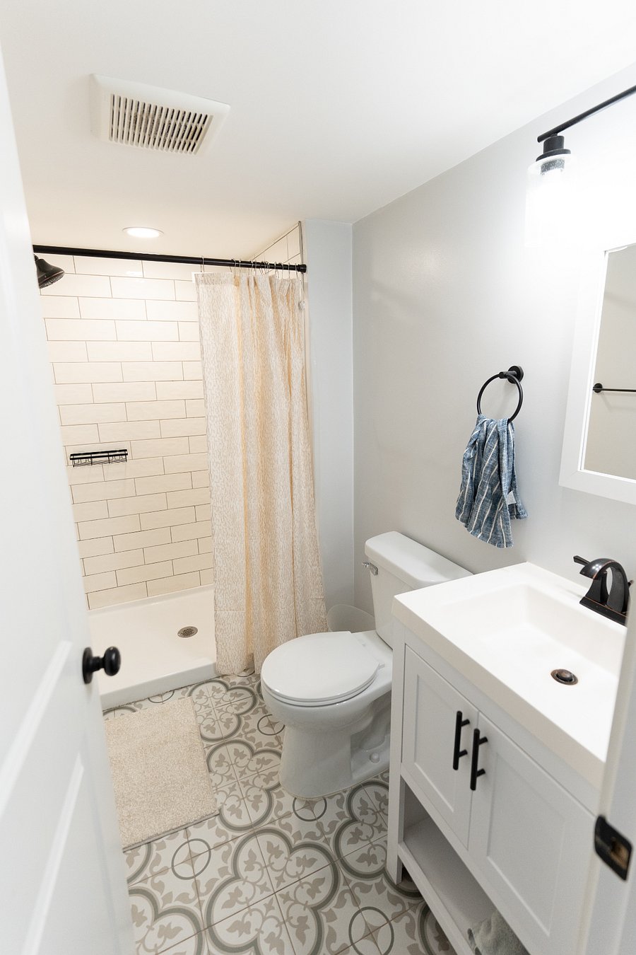 Furnished Finder property 856699_1 photo 11