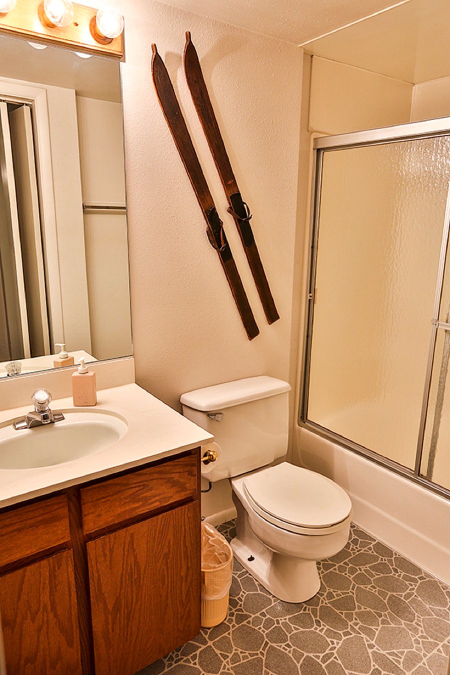 Furnished Finder property 856705_1 photo 14