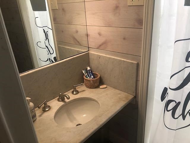 Furnished Finder property 856819_1 photo 8