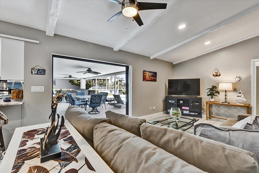 Family room opens to lanai