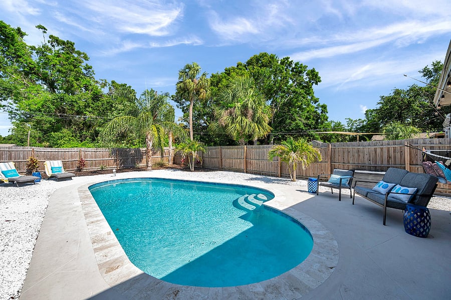Furnished Finder property 856927_1 photo 2
