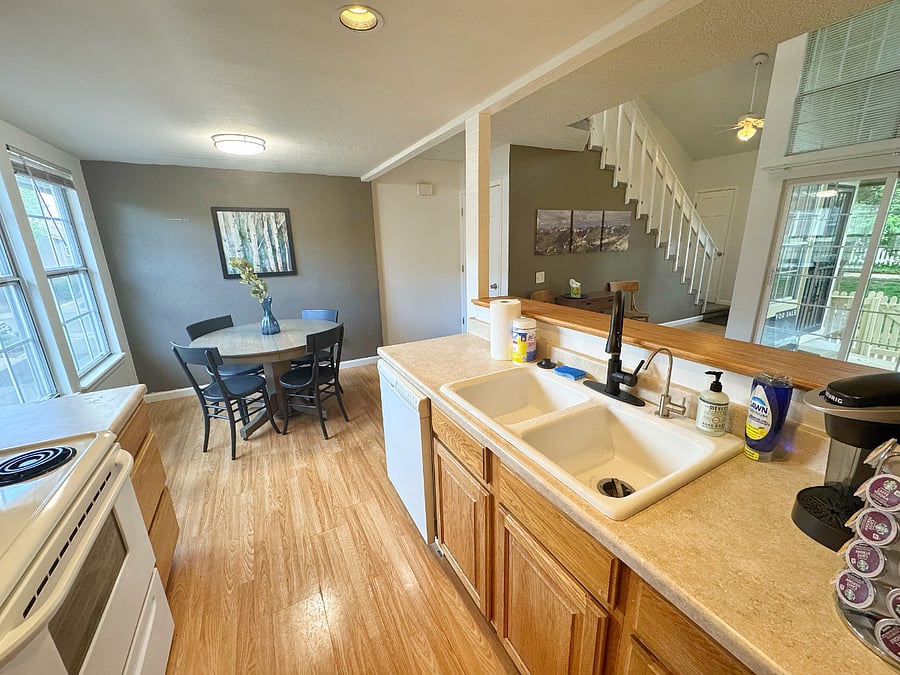 Furnished Finder property 856938_1 photo 10