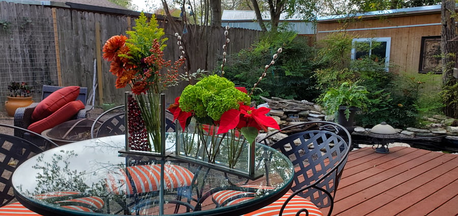 Garden with Stems Vases arrangement