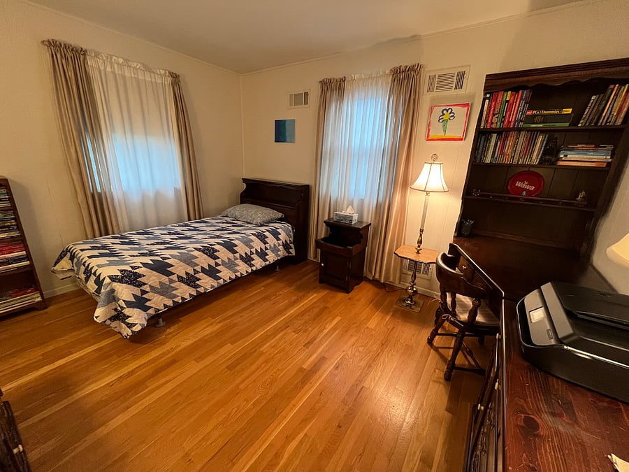 Workspace/Bedroom #4