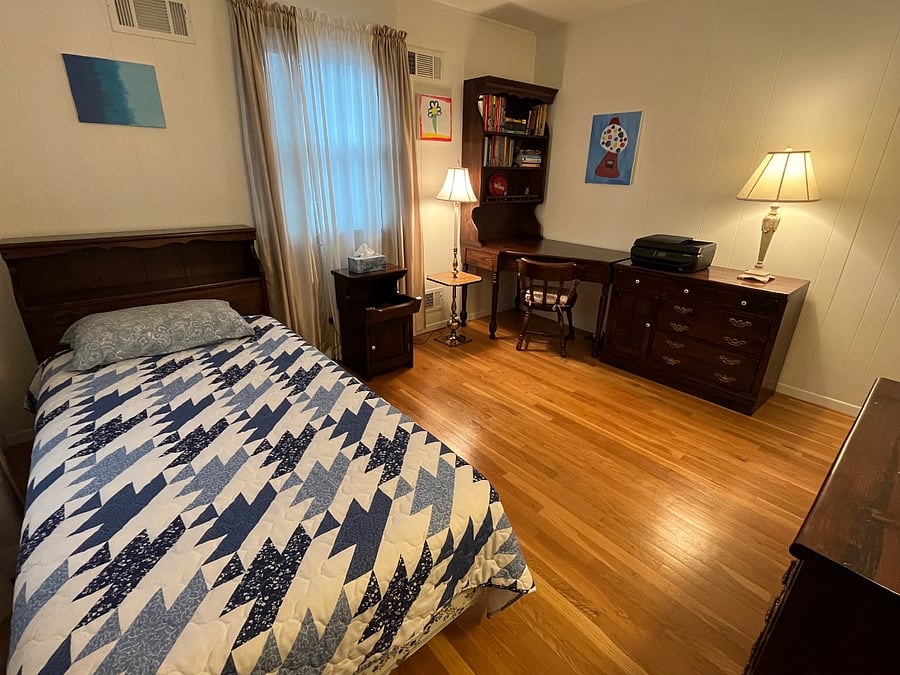 Workspace/Bedroom #4