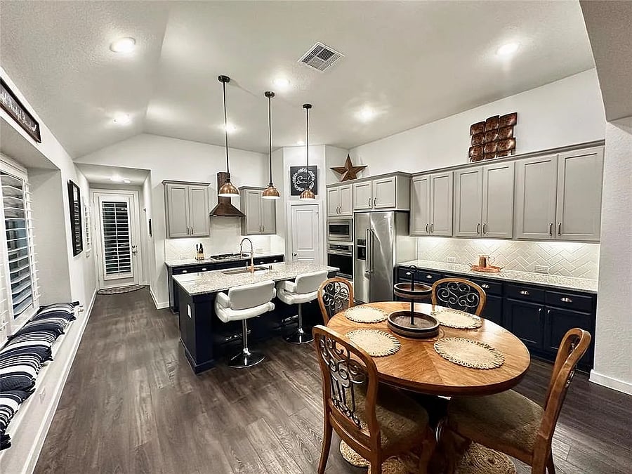 Furnished Finder property 857059_1 photo 4