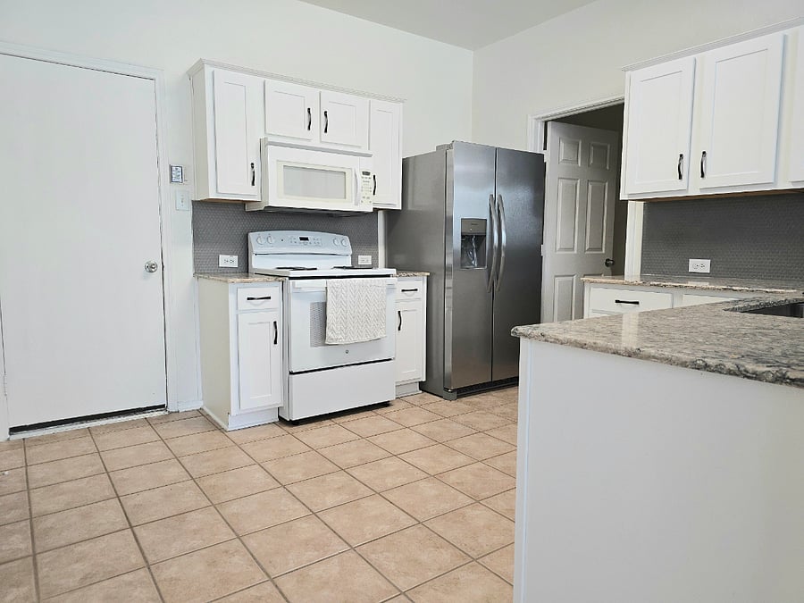 Furnished Finder property 857107_1 photo 5