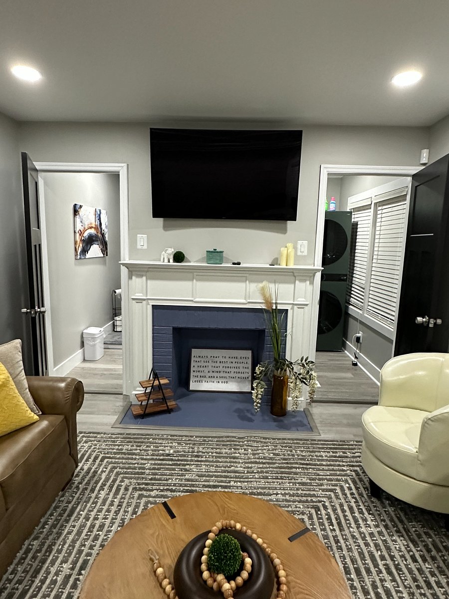 Furnished Finder property 857120_1 photo 27