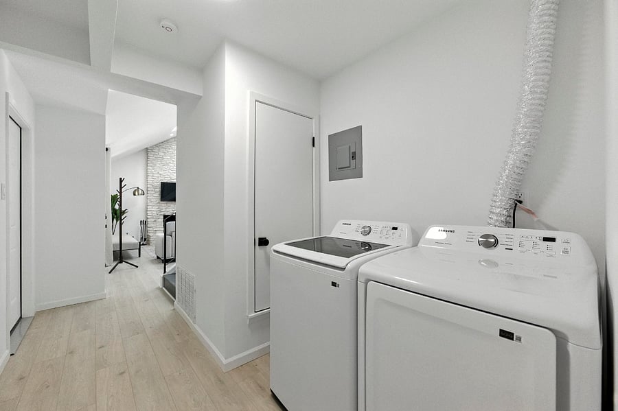 Furnished Finder property 857128_1 photo 22