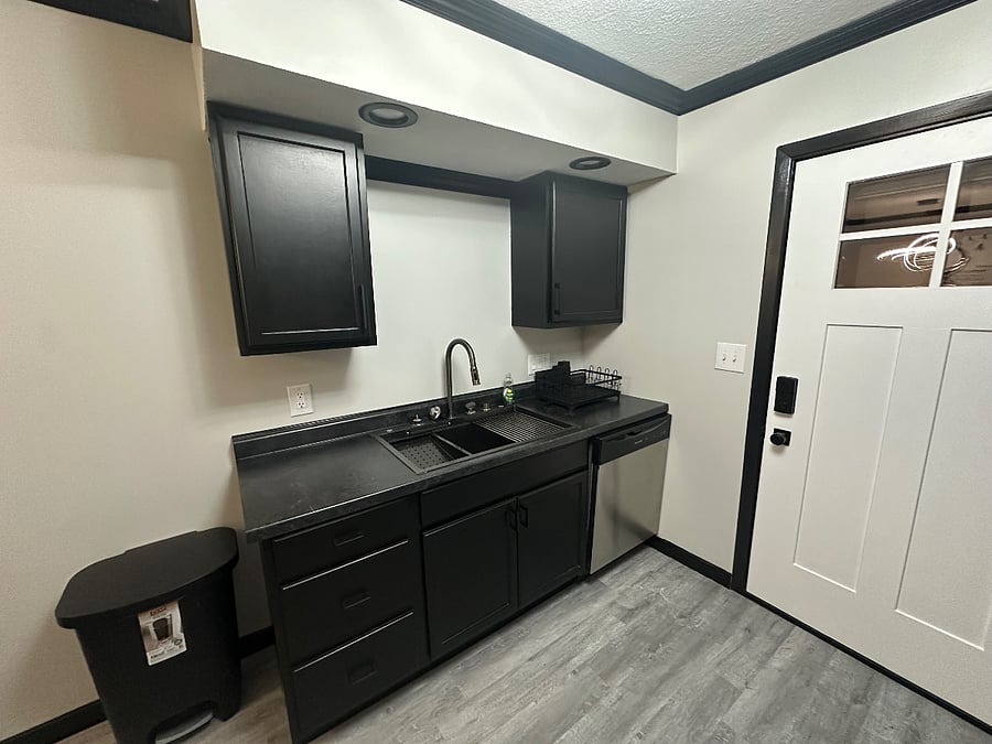 Furnished Finder property 857132_1 photo 31