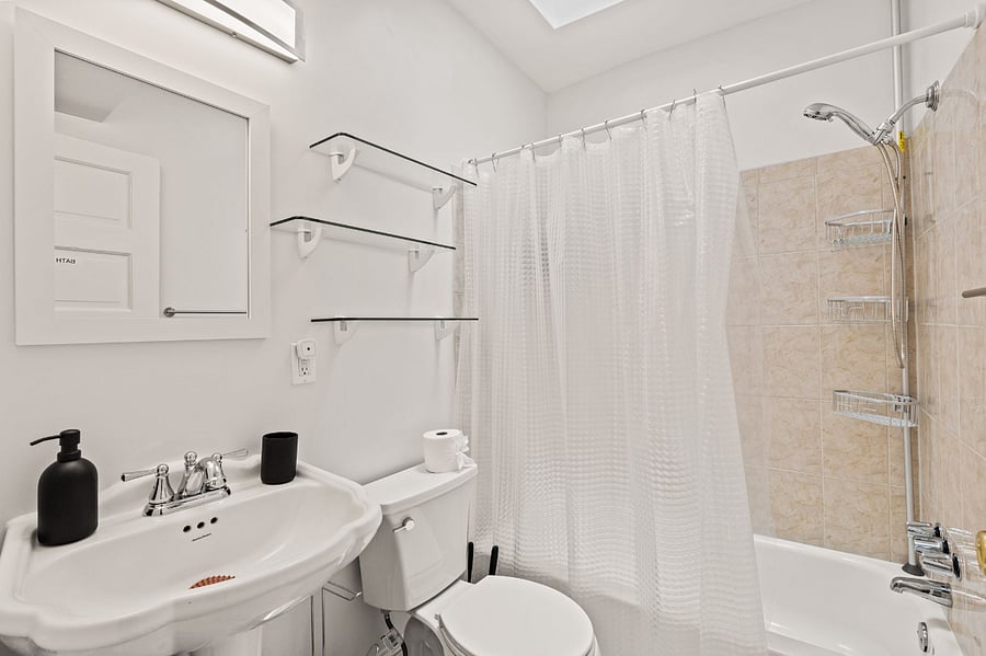 Furnished Finder property 857193_1 photo 20