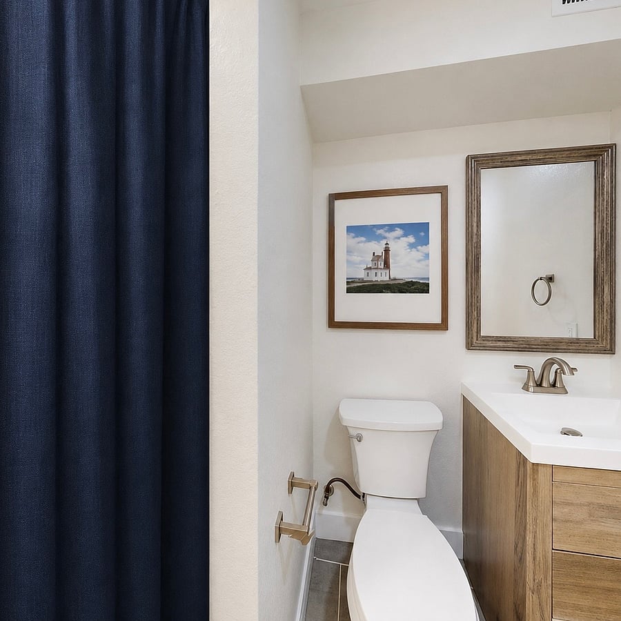 Shared bathroom 2