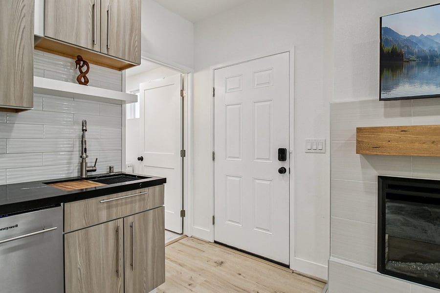 Furnished Finder property 857324_1 photo 5