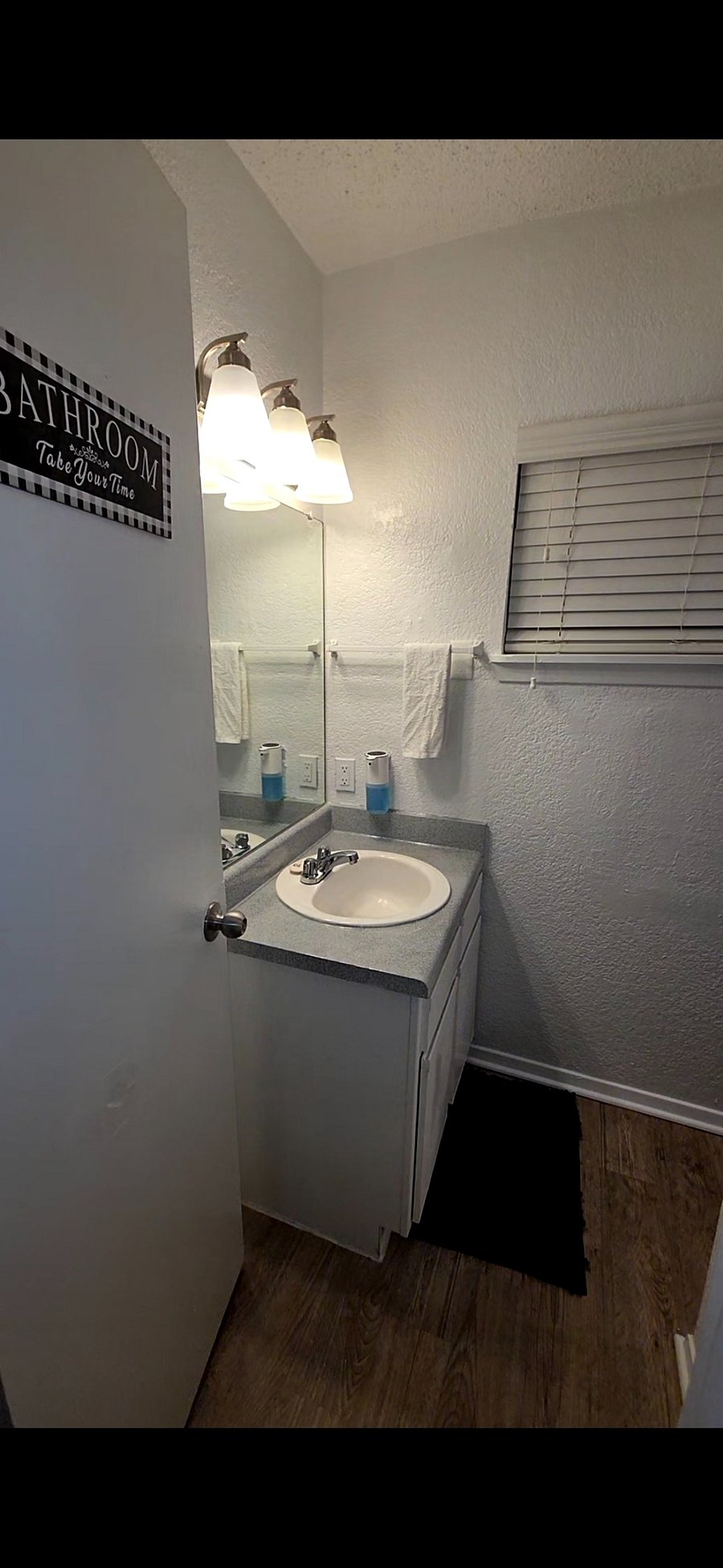 Furnished Finder property 857354_1 photo 8