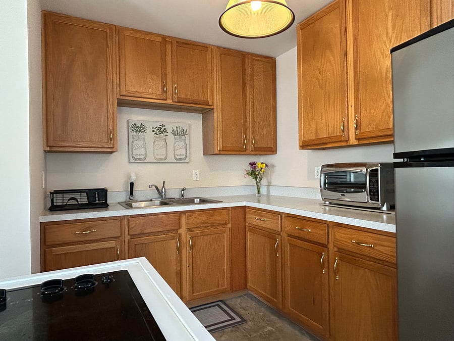 Kitchen, stove top, toaster oven, microwave