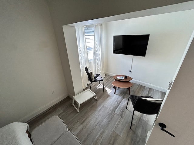Furnished Finder property 857438_2 photo 3