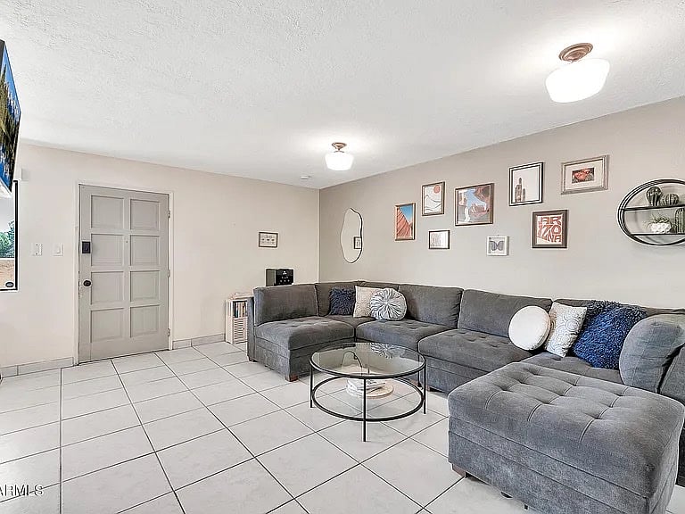 Furnished Finder property 857445_1 photo 4