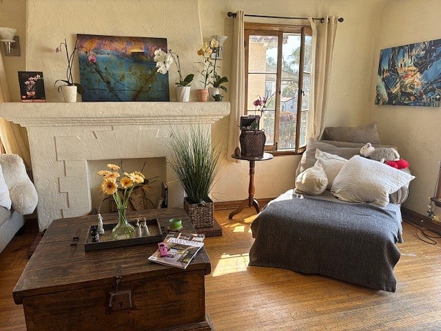 Front room for lounging/TV