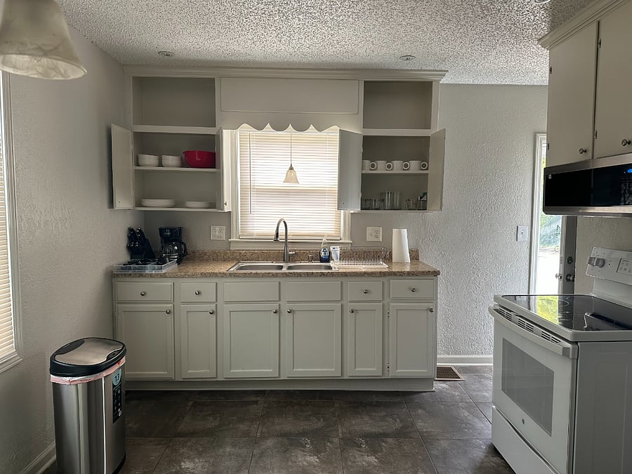 Fully Stocked Kitchen