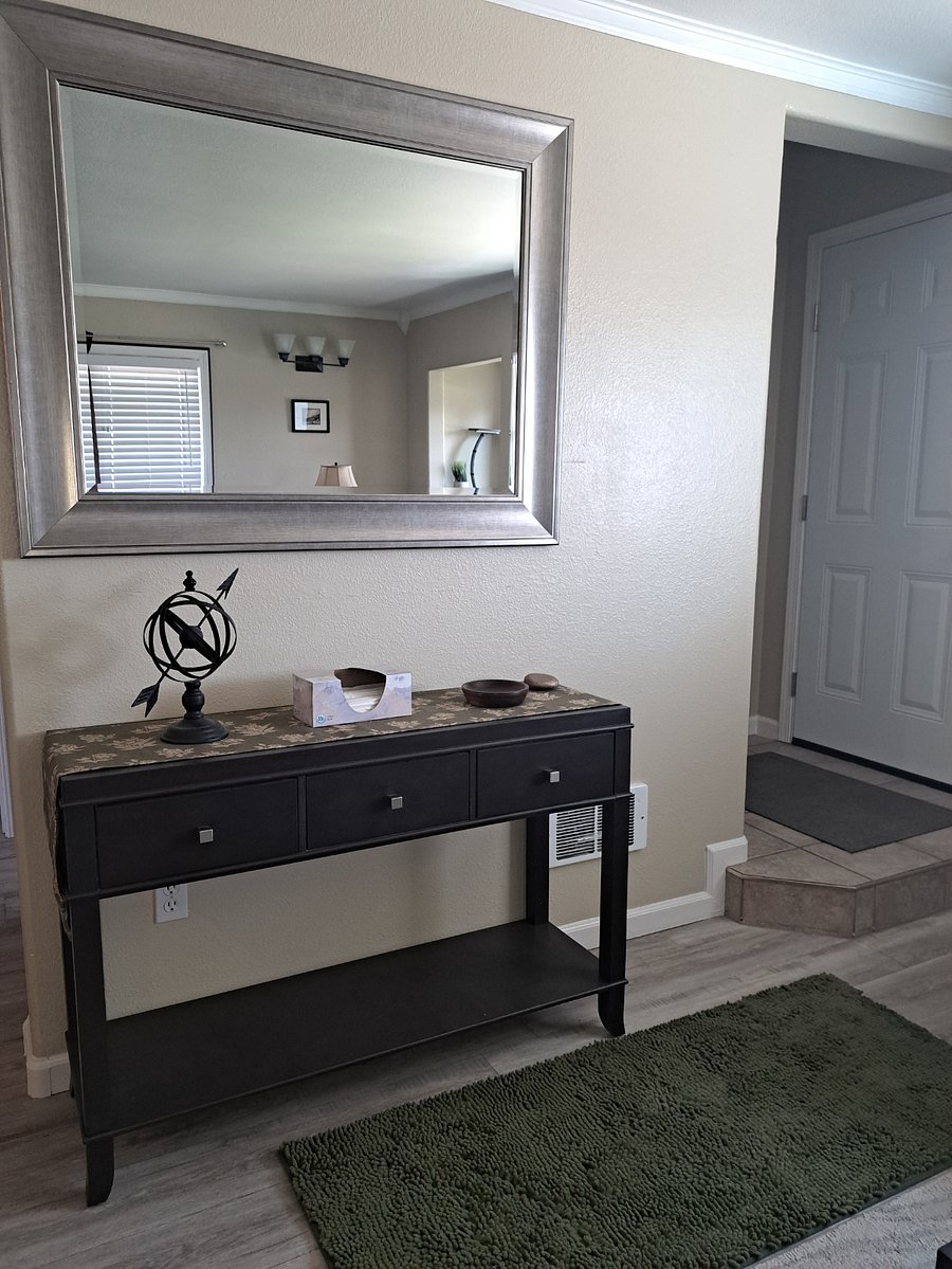 Furnished Finder property 857601_1 photo 3