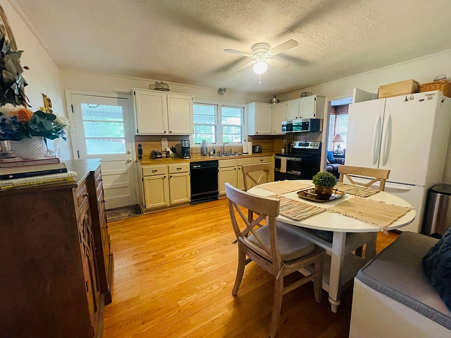 Furnished Finder property 857634_1 photo 8