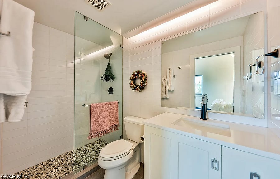 Furnished Finder property 857696_1 photo 12