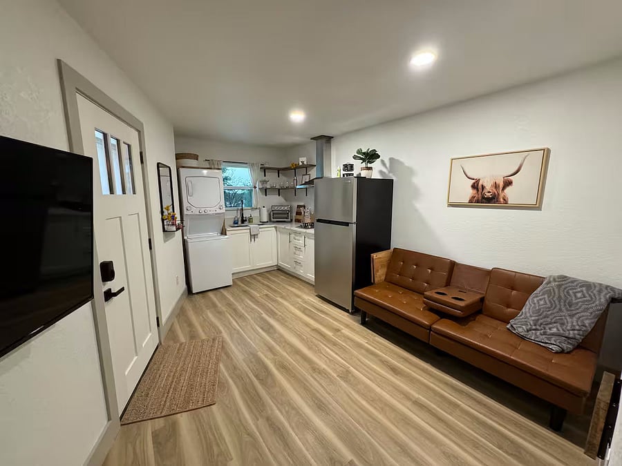Furnished Finder property 857730_1 photo 2
