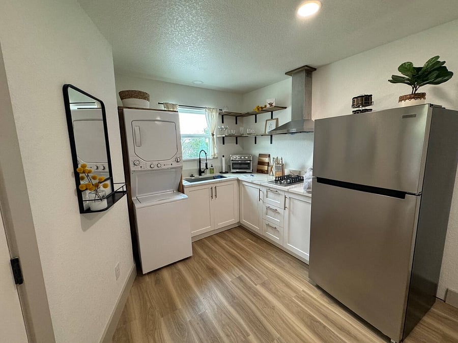 Furnished Finder property 857730_1 photo 3