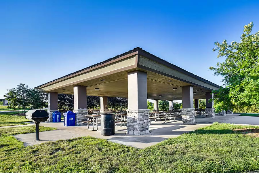 Just a short walk away! Great for kids and petsincludes picnic areas, a basketball court, skate ramp, and baseball field.