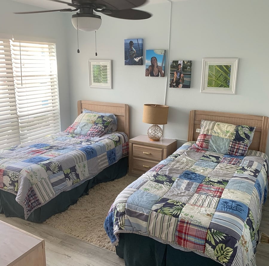 Second Bedroom - Twin Beds