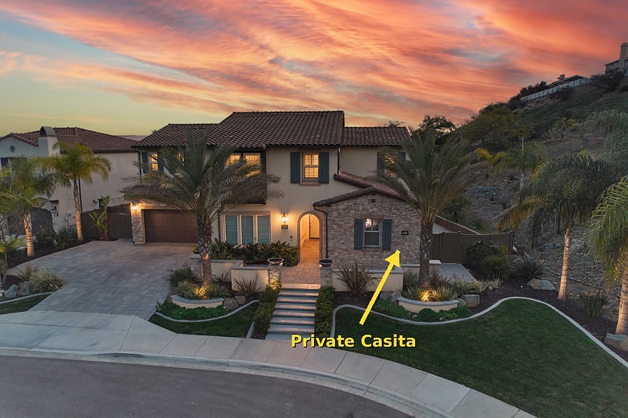 Private Casita with a kitchenette bathroom. Unfurnished.
