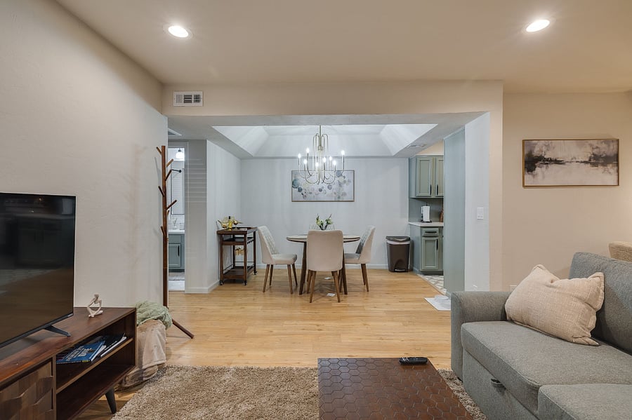Furnished Finder property 857901_1 photo 17