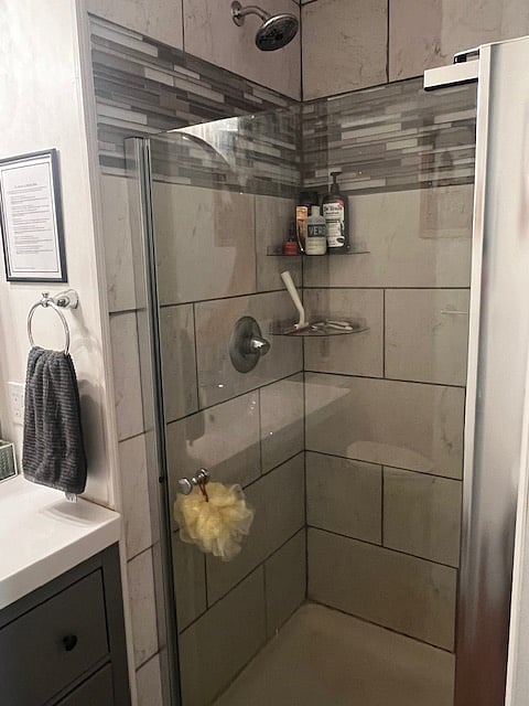 Master Bath - Walk-in Shower