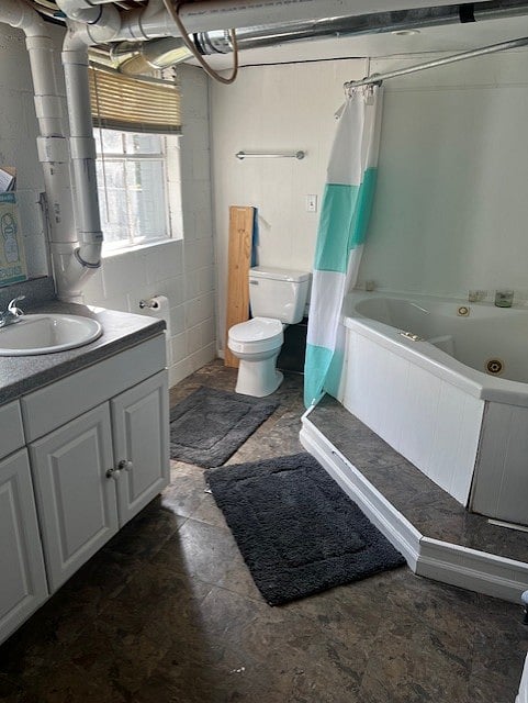 Basement bathroom w/jacuzzi