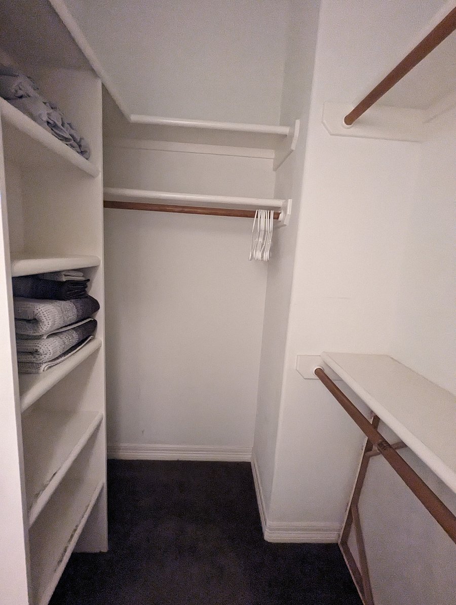 Closet 2
