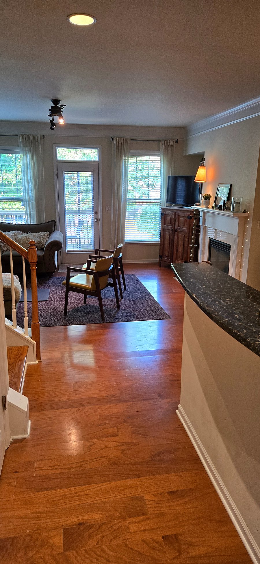 Furnished Finder property 857999_1 photo 27