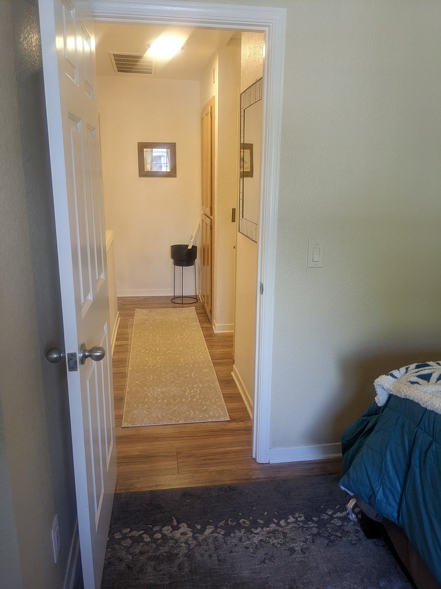 Furnished Finder property 858010_1 photo 36