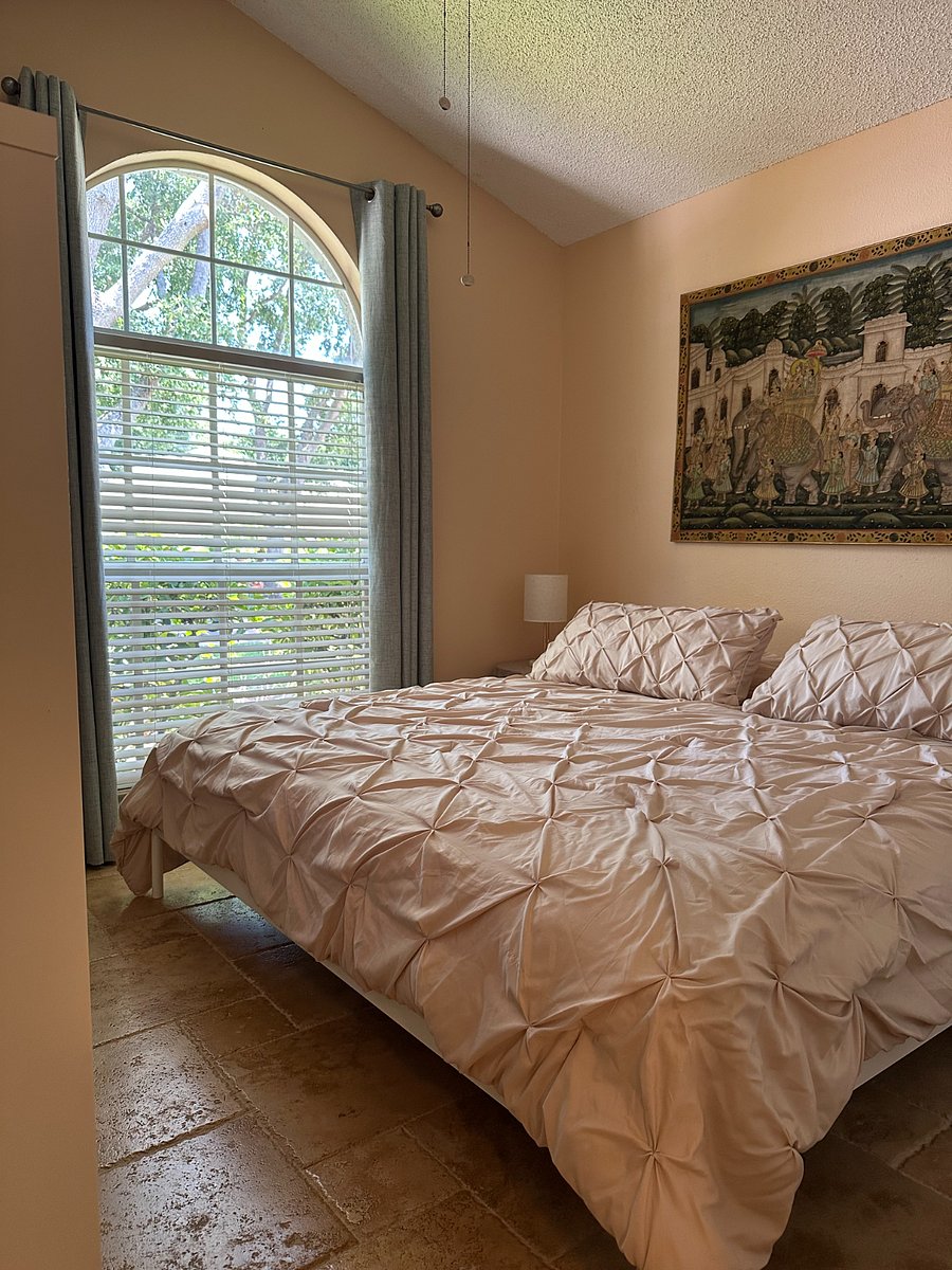 Furnished Finder property 858018_1 photo 22