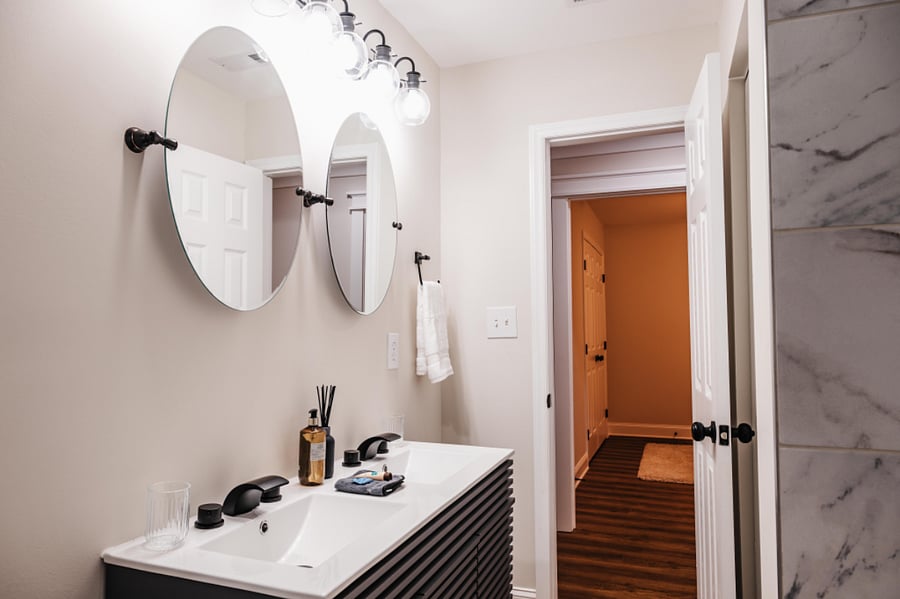 Second Full Bathroom
